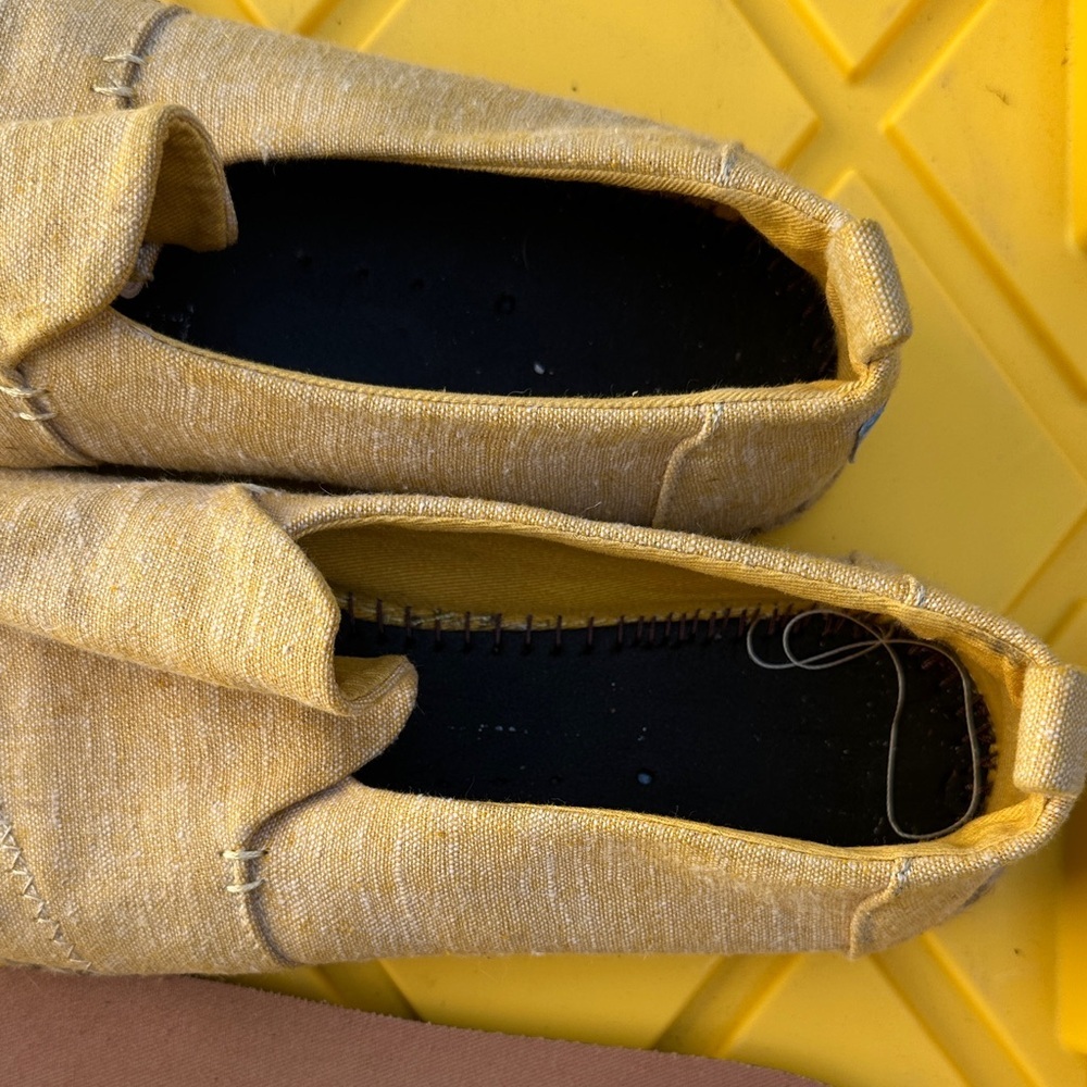 Toms Women's Light Yellow Espadrilles - Picture 15 of 16